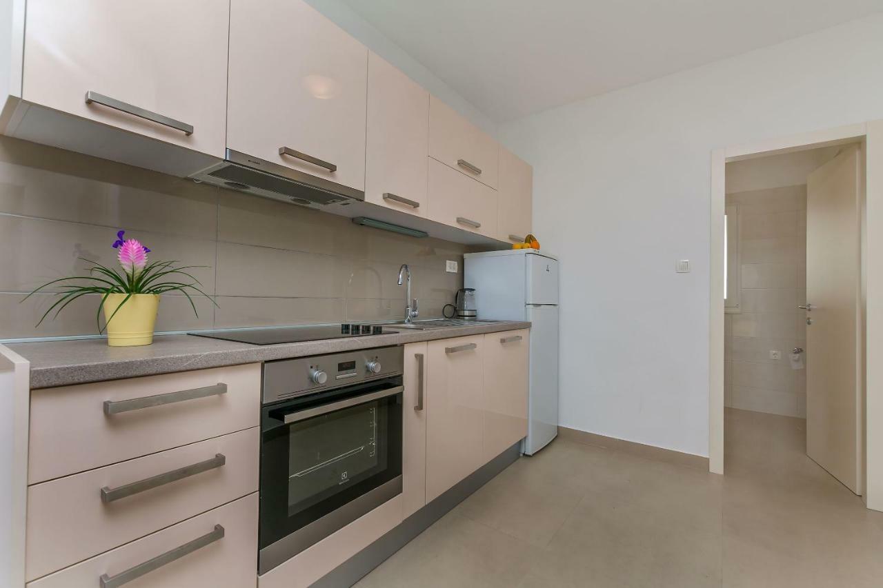 Apartments Villa Aquamarine Duće Kültér fotó