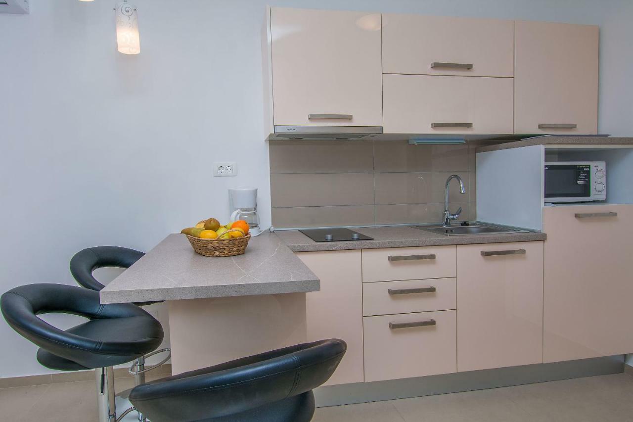 Apartments Villa Aquamarine Duće Kültér fotó