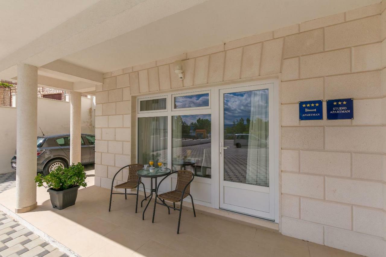 Apartments Villa Aquamarine Duće Kültér fotó