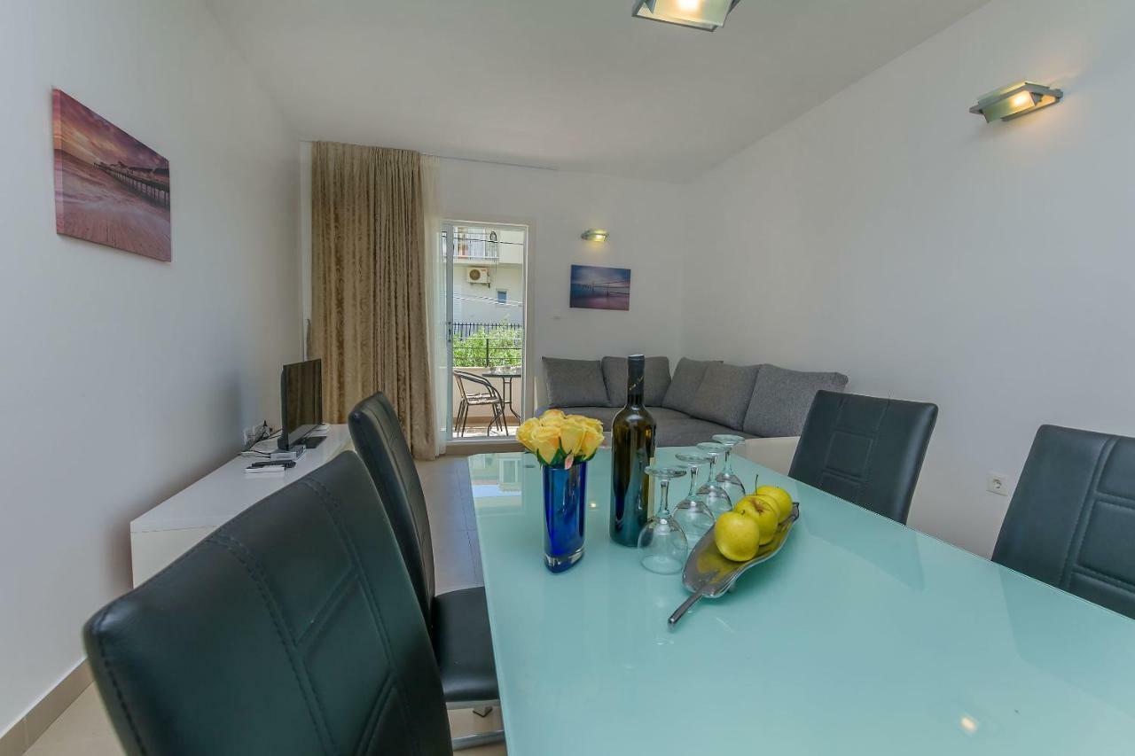 Apartments Villa Aquamarine Duće Kültér fotó