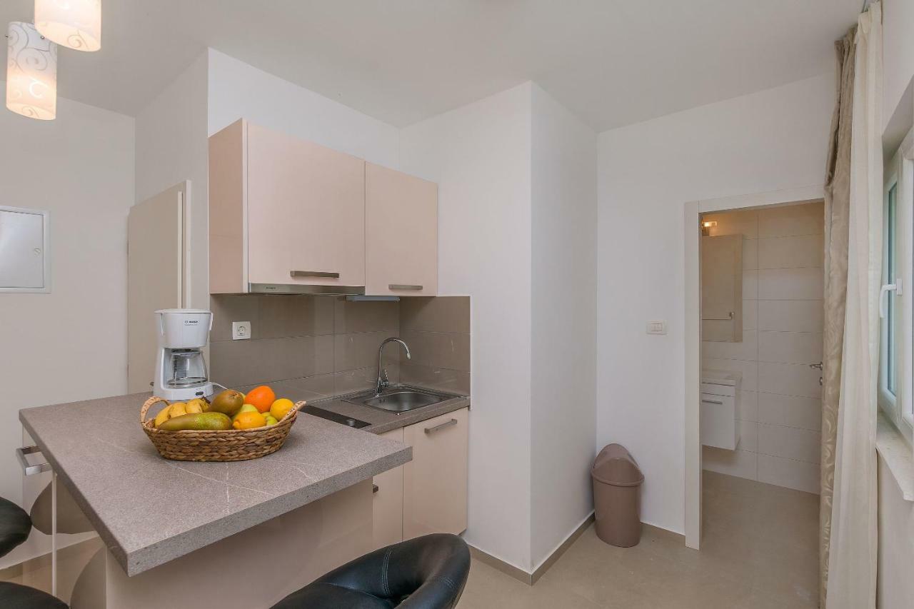 Apartments Villa Aquamarine Duće Kültér fotó