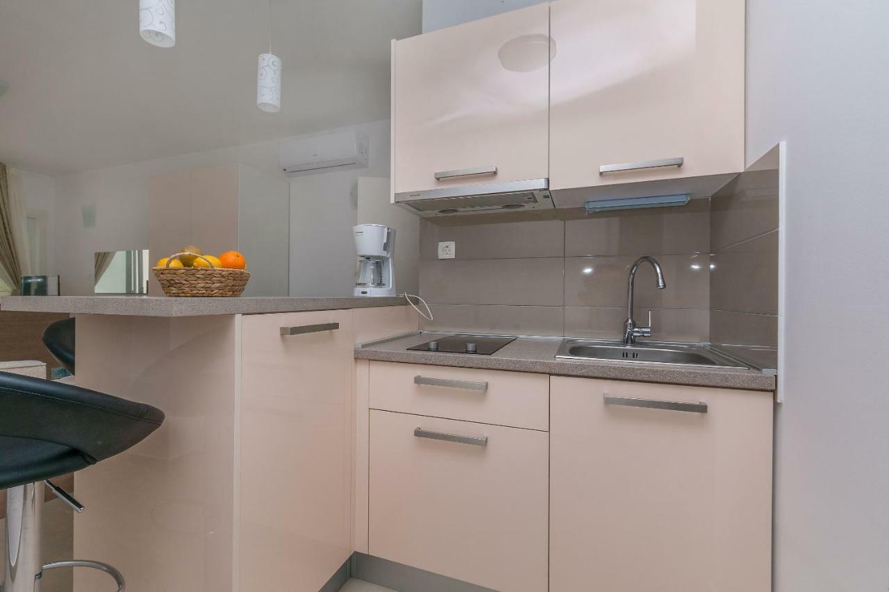 Apartments Villa Aquamarine Duće Kültér fotó