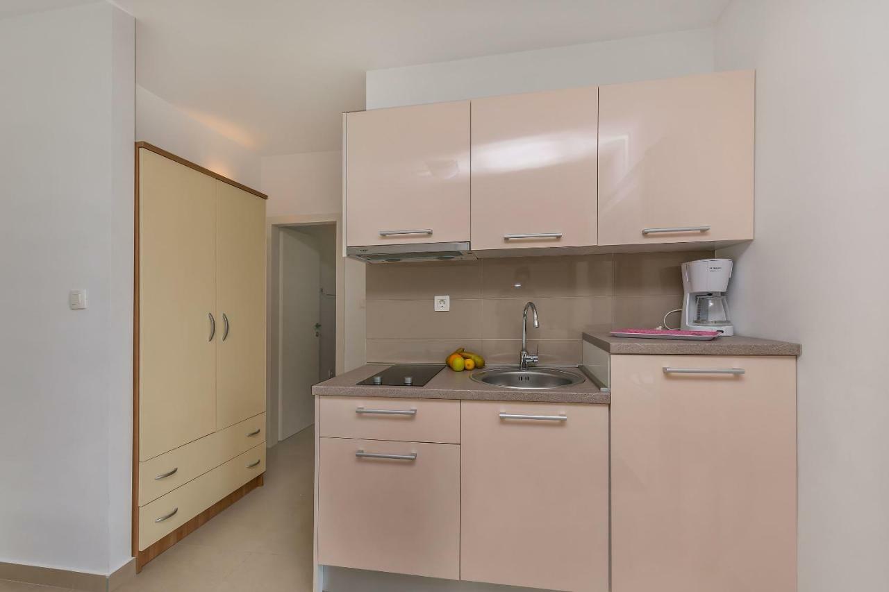 Apartments Villa Aquamarine Duće Kültér fotó